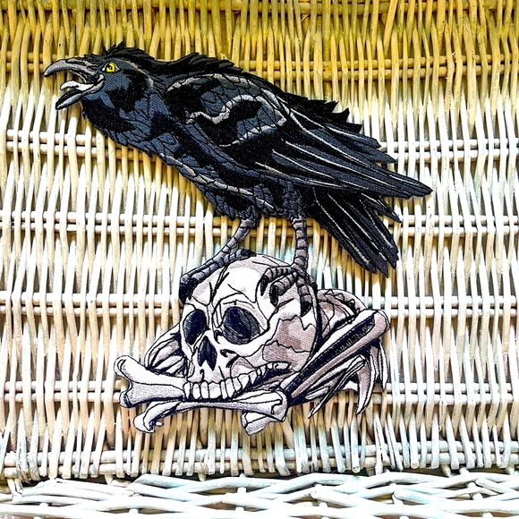 Giant Raven Crow on Skull & 2 Flying Ravens iron on/sew on patches. Hand Made - Picture 2 of 12